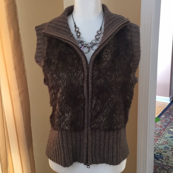 CAbi faux fur vest - Picture 1 of 10
